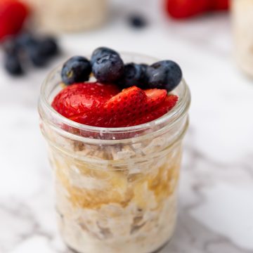 overnight oats with fruit