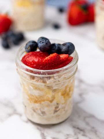 overnight oats with fruit