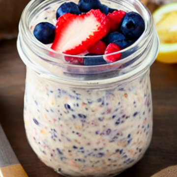 WW overnight oats with strawberries and blueberries